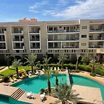 The Pearl Garden Vu Piscine